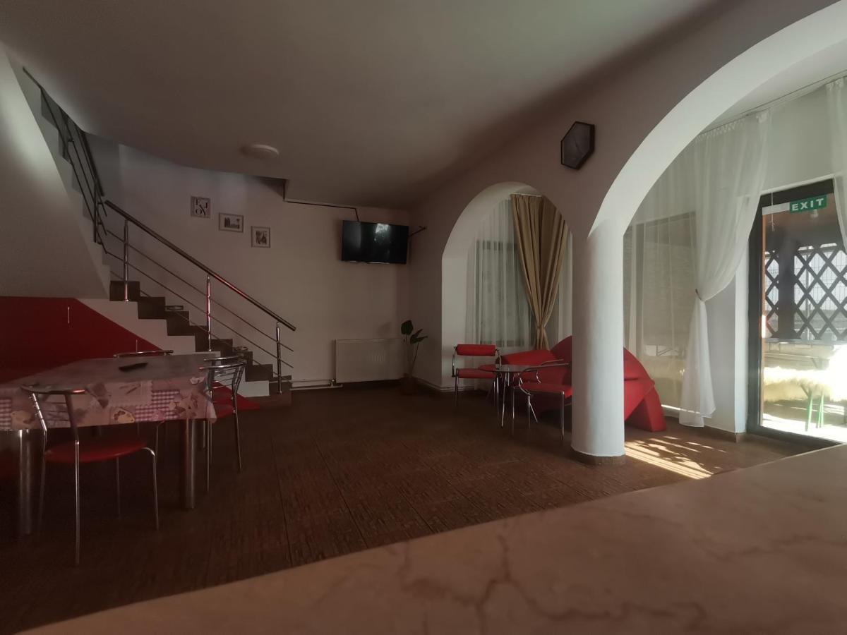 Casa Dixi Buşteni Exterior foto