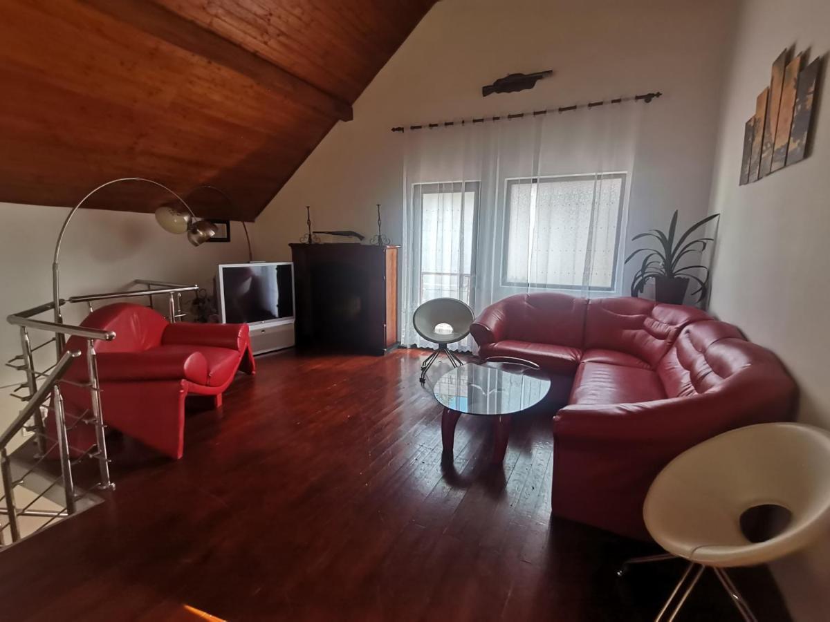 Casa Dixi Buşteni Exterior foto
