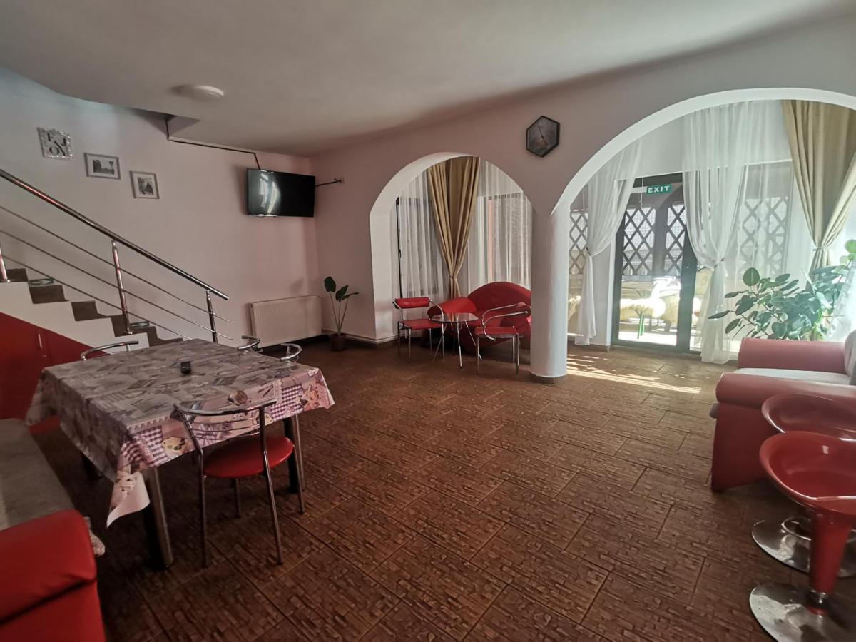 Casa Dixi Buşteni Exterior foto